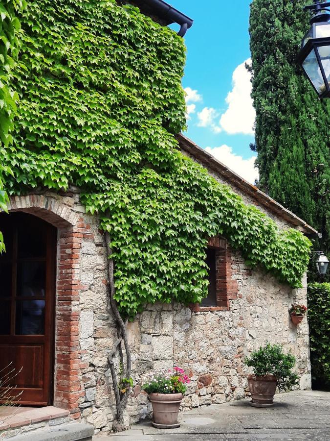 Borgo Livernano - Farmhouse With Pool Radda in Chianti Kültér fotó