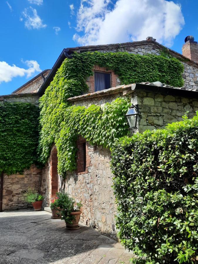 Borgo Livernano - Farmhouse With Pool Radda in Chianti Kültér fotó